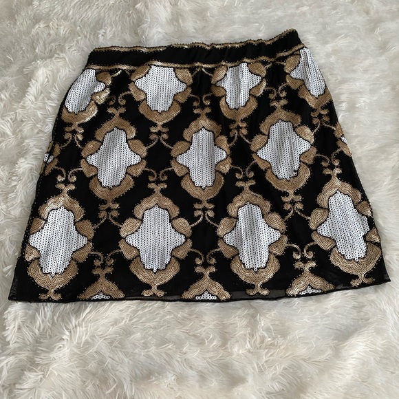 Fashion Nova NWT Sequin Mini Skirt Black Gold White Mesh Lined size XL - Picture 10 of 15